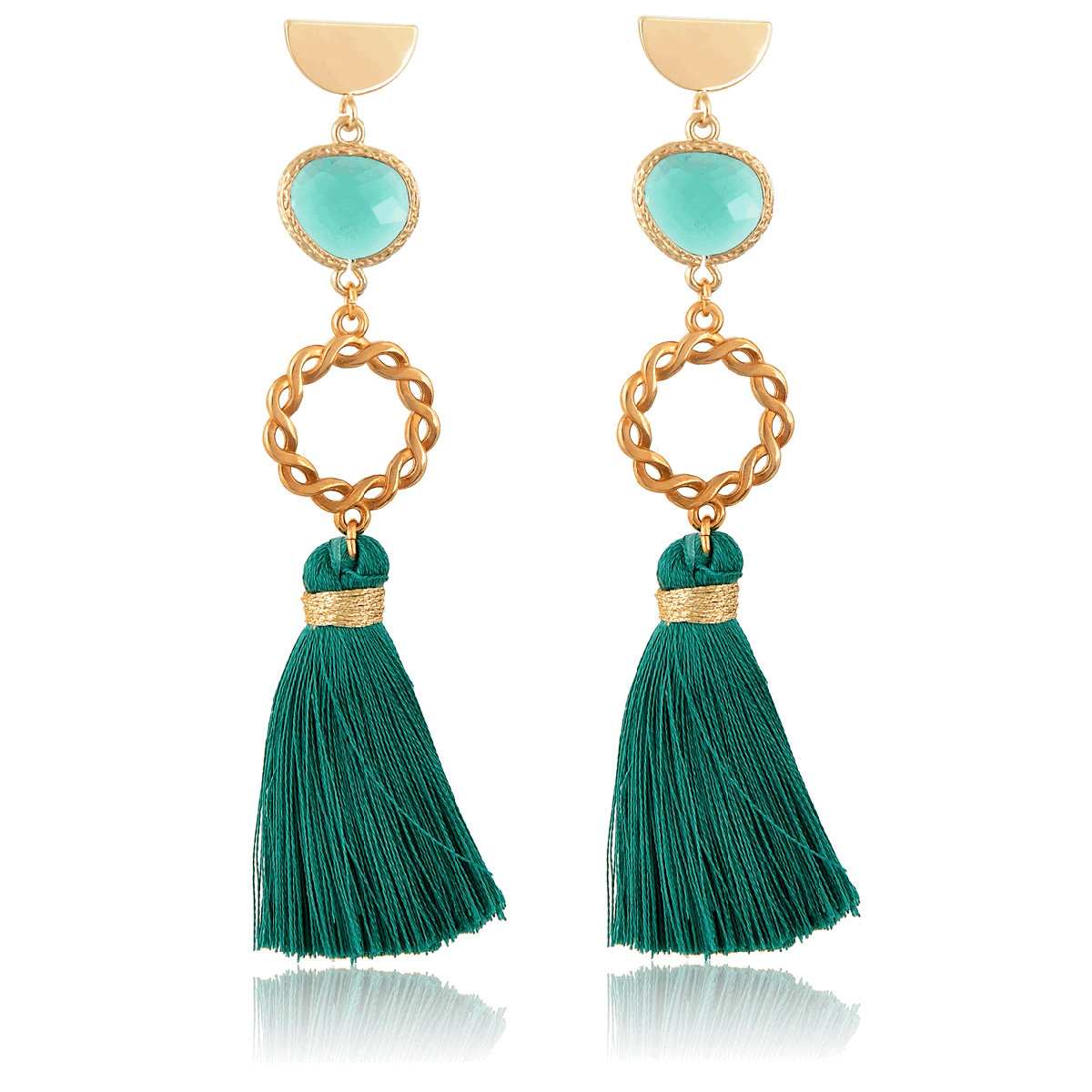 This golden wrench makes all the beauty of this earring. Made of 24K gold-plated zamak and crystals. Cast to a sleek geometrical golden stud, the tassel is so thick and rich, you will definitely make an impact while wearing them. Perfect for a casual-chic outfit or a night out.