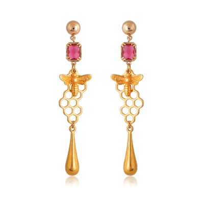 This honeycomb earring is simply sweet. Made of 24K gold-plated, these earrings feature a honeycomb pattern with a bee charm cast to a beautiful burgundy crystal and a 24K gold-plated drop.
