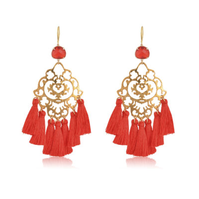 Beautiful and chic oversize boho earrings, made with a fine filigree motif. Red little silk tassels, and a red crystal are the perfect ingredient for this special piece of jewelry.