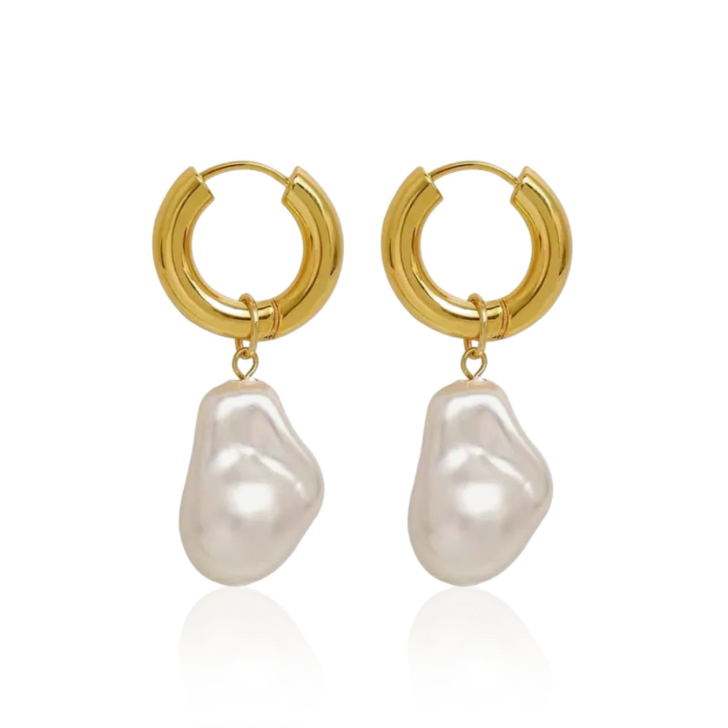 Upgrade your style with these elegant chunky hoops that feature irregular pearl drops. Crafted from gold-plated stainless steel, the hoops are designed with a secure latch closure to ensure comfort and ease of wear. These earrings offer a modern take on the classic pearl hoop design and are a must-have accessory for any fashion-forward individual.
