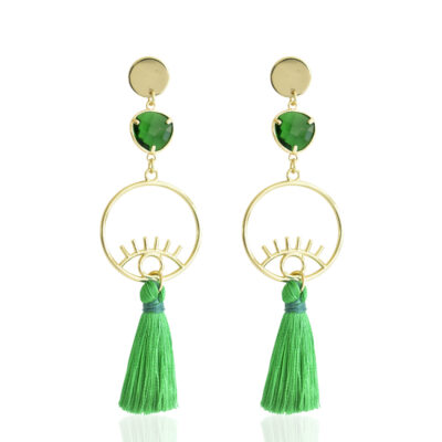 Long drop earrings with a brilliant green tassel and gold evil-eye hoop, suspended from a round stud and a dazzling green crystal. Light and easy to wear, you're going to love it. Ideal for any occasion.