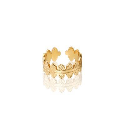 Paris - Gold-Plated Crown Ring Inspired by the crowns of ancient Greek antiquities, the Paris ring exudes timeless elegance and cultural heritage. Part of the All Greek to Me collection, this beautifully crafted ring is a nod to classical Greek art and design. The crown-like motif features intricate detailing that mirrors the regal symbols of antiquity, making it a standout piece in any jewelry collection. • Material: Gold-plated stainless steel for durability and tarnish resistance, ensuring it remains as stunning as the day you wear it. • Design: Crown-inspired pattern, evoking the elegance and majesty of ancient Greece. • Collection: All Greek to Me by anamae.gr – celebrating the beauty and legacy of Greek culture. • Fit: Open-ended design for adjustable sizing, offering comfort and versatility. • Finish: Polished gold surface with finely detailed edges for a luxurious look. • Style: Perfect for modern-day queens who want to carry a piece of history with them. Celebrate the grandeur of Greek heritage with the Paris ring – a bold yet elegant accessory that’s as iconic as its inspiration.